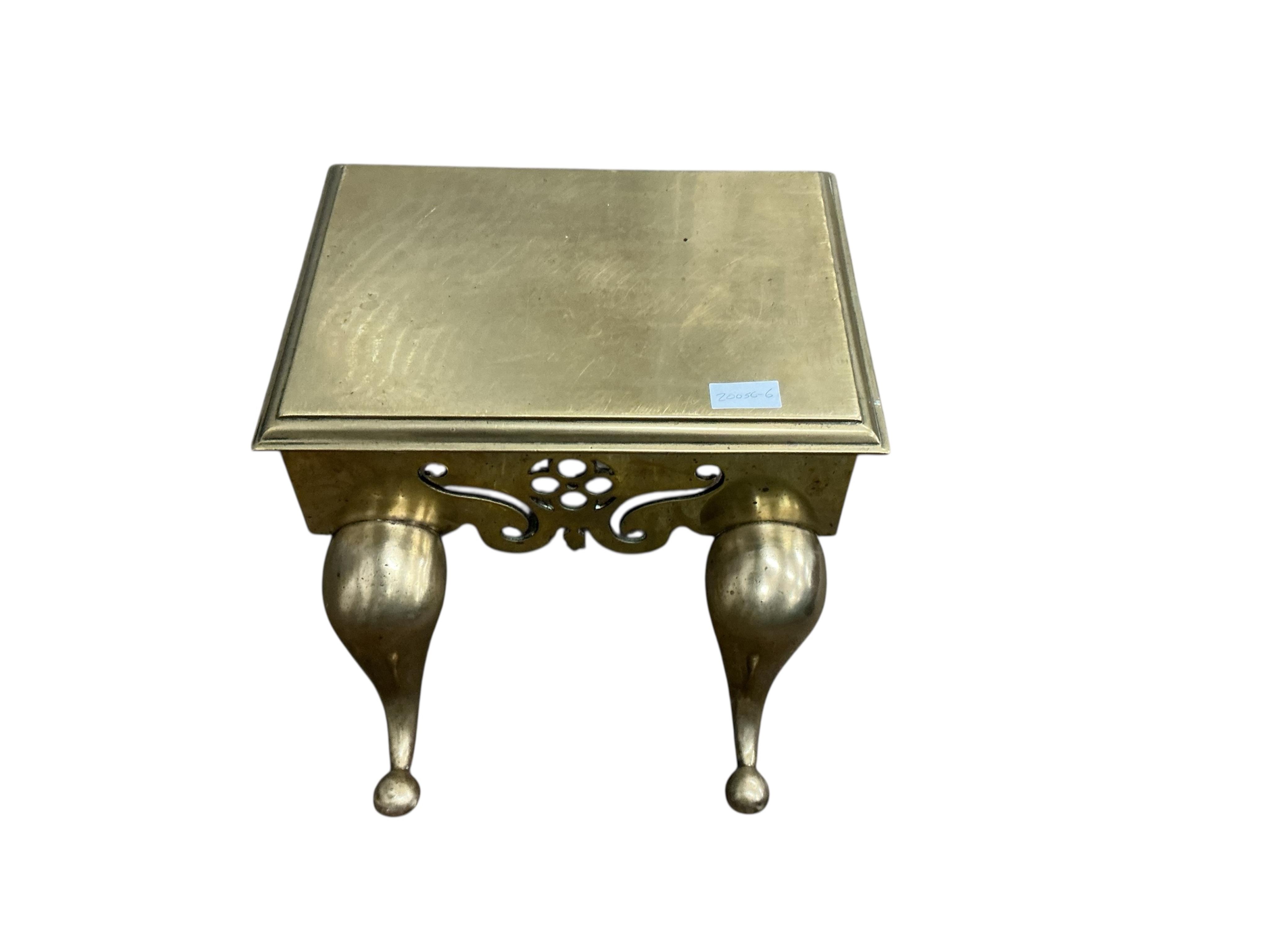 A Victorian brass footman, width 46cm, depth 46cm, height 32cm